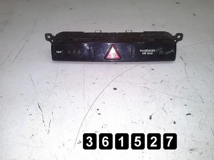 Hyundai i20 (PB PBT) (2012 - 2014) 937501j5104x Другие включатели / ручки/ переключатели — фото 1