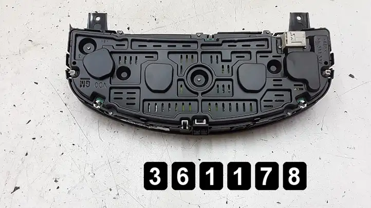Opel Vectra C (2002 - 2005) 2.2D 09180287WT Спидометр — фото 3