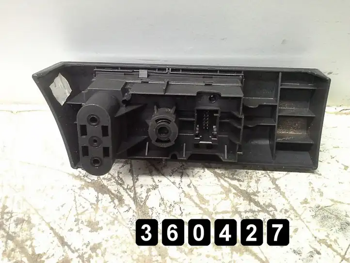 Opel Astra H (2004 - 2009) 13100136 Другие включатели / ручки/ переключатели — фото 3