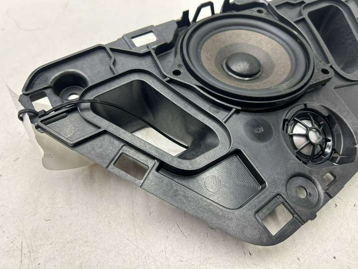 BMW 2 G42 (2021 - )  2622852 Громкоговоритель в панели