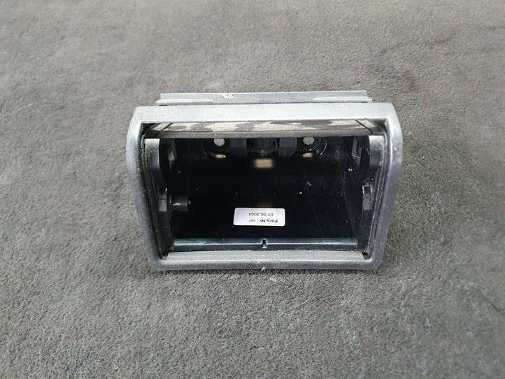 BMW 3 E46 (1998 - 2005)  51168248527121451 Передняя пепельница