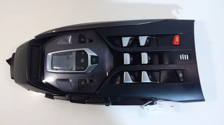 Citroen DS5 (2011 - 2018) 9678259777 Прочие детали салона — фото 2