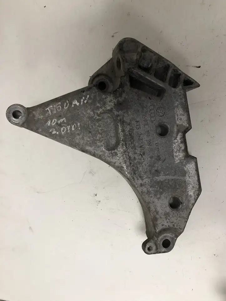 Volkswagen Tiguan (2007 - 2011) 03L199207 Кронштейн двигателя — фото 2