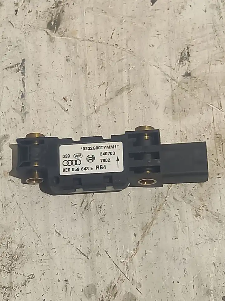 Audi A4 S4 B6 8E 8H (2000 - 2006) 8E0959643E Датчик удара SRS — фото 2