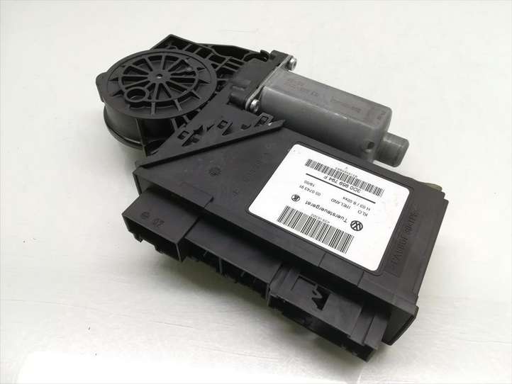 Volkswagen Touareg I (2002 - 2010)  3D0959794F Механизм подъема окон задней двери