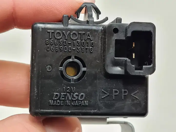 Toyota Corolla Verso E121 (2004 - 2007) 8665013010 Другое реле — фото 2