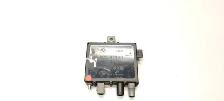 BMW 3 E46 (1998 - 2005) 65258377817 Усилитель антенны — фото 1