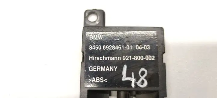BMW 3 E46 (1998 - 2005) 8450692846101 Усилитель антенны — фото 3