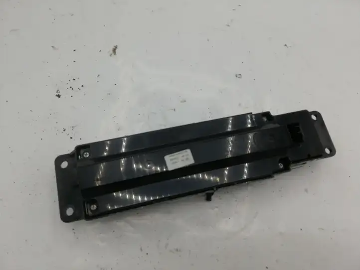 Land Rover Range Rover L322 (2009 - 2012) AH4214540 Блок кнопок стеклоподъемников — фото 2