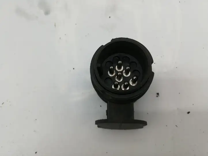 BMW X5 E70 (2006 - 2013) Розетка прицепа — фото 2