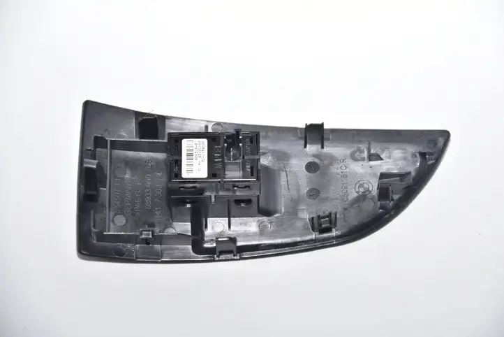 BMW i3 (2013 - ) 7303634 Кнопка стеклоподъемников — фото 1