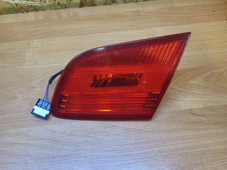 BMW 3 E92 E93 (2005 - 2014)  7162304 Задний фонарь в крышке багажника
