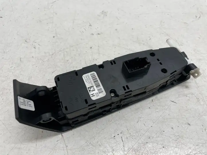 BMW 7 G11 G12 (2015 - 2022) 9382503 Блок кнопок стеклоподъемников — фото 2