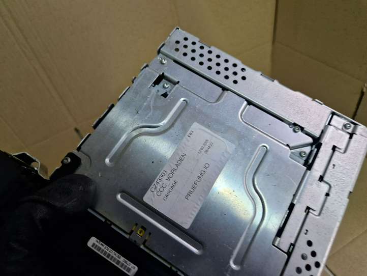 BMW 6 E63 E64 (2002 - 2010)  6583918552801 CD/DVD чейнджер