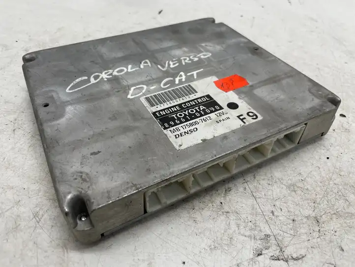 Toyota Corolla Verso E121 (2004 - 2007) 896610F090 Прочие блоки управления — фото 1