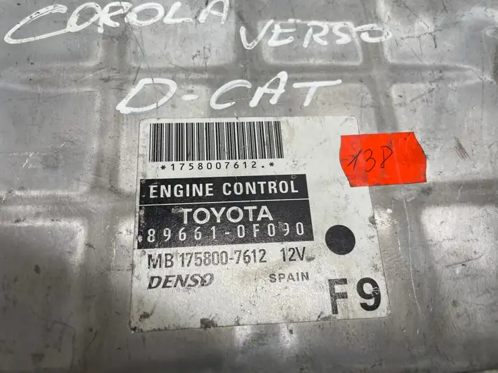 Toyota Corolla Verso E121 (2004 - 2007) 896610F090 Прочие блоки управления — фото 2