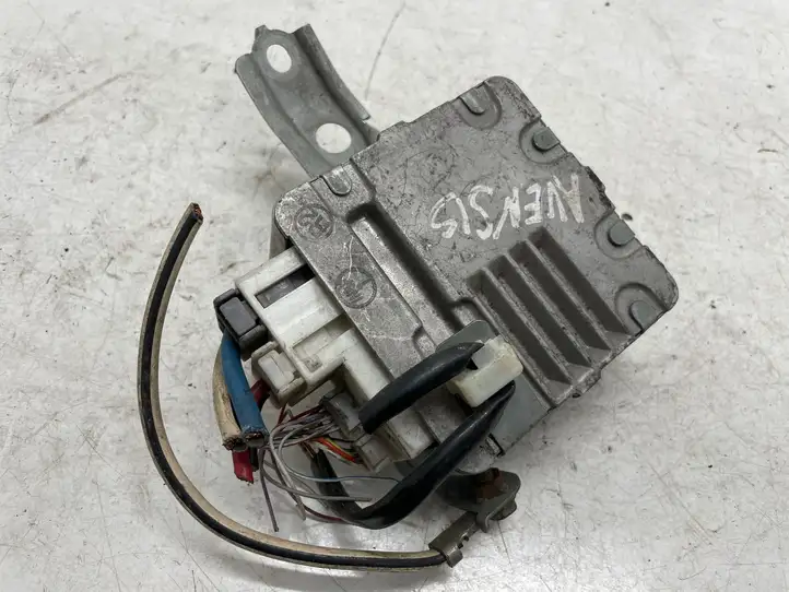 Toyota Avensis T250 (2006 - 2009) 8965005040 Прочие блоки управления — фото 1