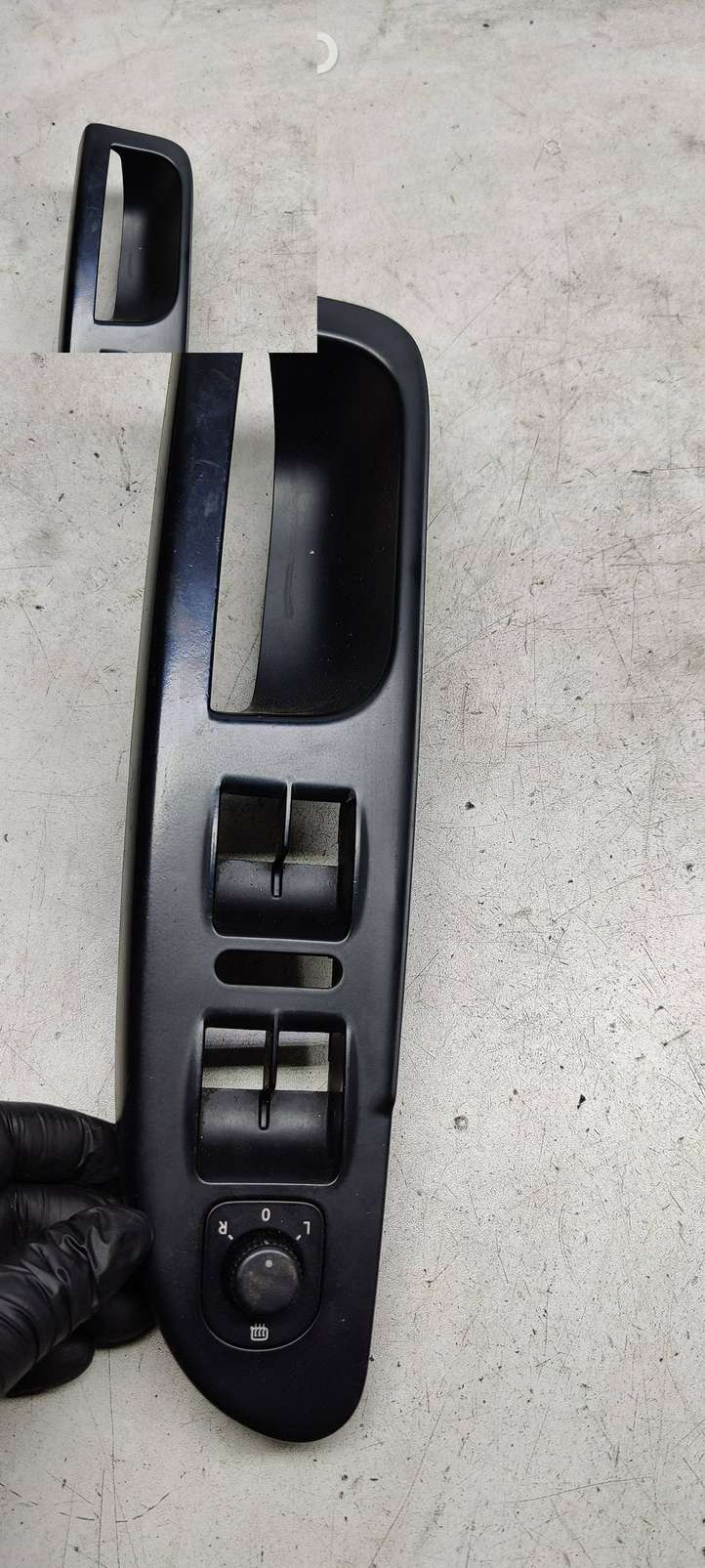 Volkswagen PASSAT B6 (2005 - 2010)  3c1867171B Отделка кнопок стеклоподъемника 