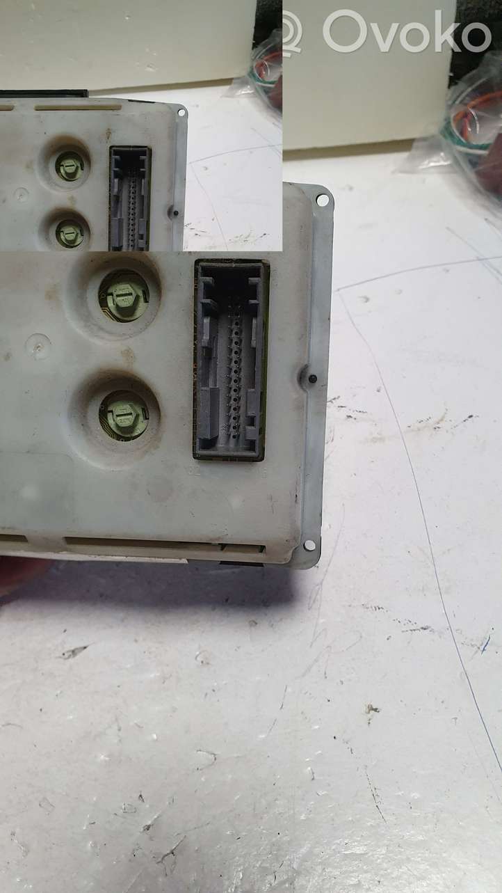 Opel Zafira (1999 - 2003)  090589754 Экран/ дисплей / маленький экран