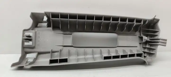Honda Insight (2011 - 2014) 84111TM8A0 Накладка ремня безопасности — фото 2
