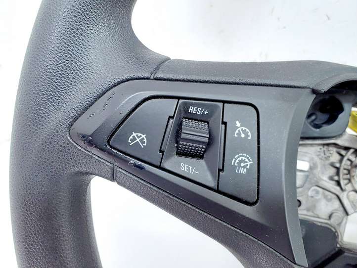 Opel Astra (2015 - 2020)  39005382 Руль
