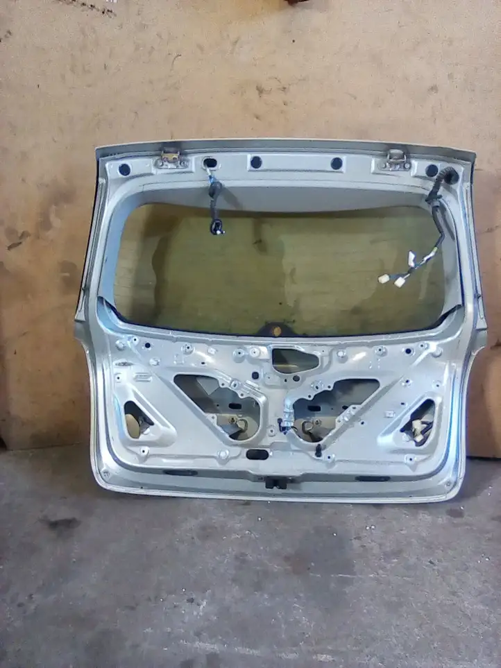 Toyota Avensis T250 (2003 - 2006) Крышка багажника — фото 2