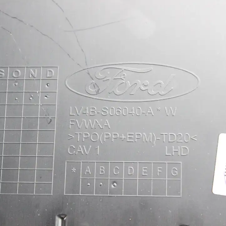Ford Kuga III (2020 - ) LV4BS06040A Вещевой ящик — фото 6