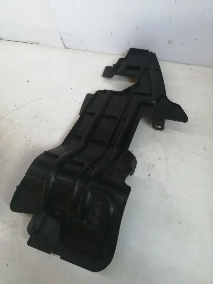 Toyota Avensis T250 (2003 - 2006) 5329305040 Дефлектор воздуха — фото 3