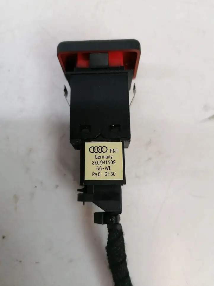 Audi A4 S4 B7 8E 8H (2004 - 2009) 3E0941509 Включатель аварийных фонарей — фото 2