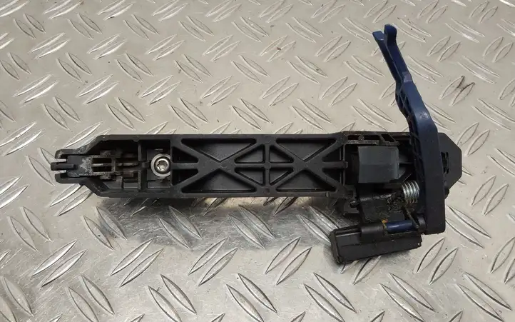 Toyota Corolla Verso AR10 (2004 - 2009) Наружная ручка задней двери — фото 2