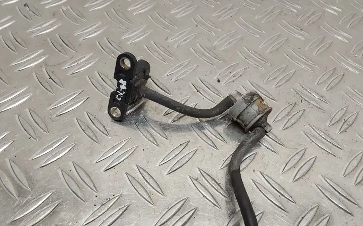 Toyota Corolla Verso AR10 (2004 - 2009) 8942120200 Датчик давления воздуха впуска — фото 2