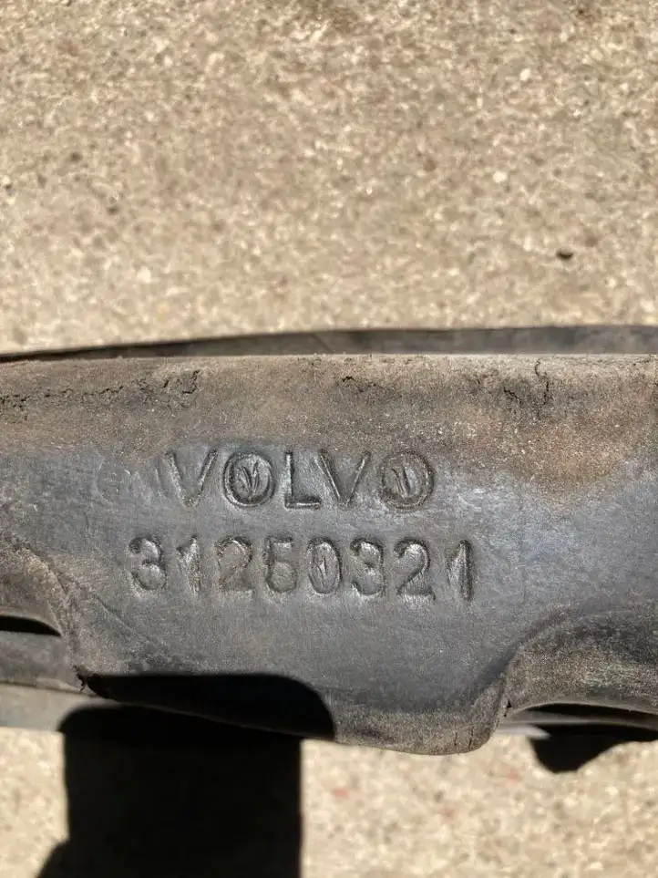 Volvo V70 (2007 - 2013) 31250321 Абсорбер крыла — фото 2