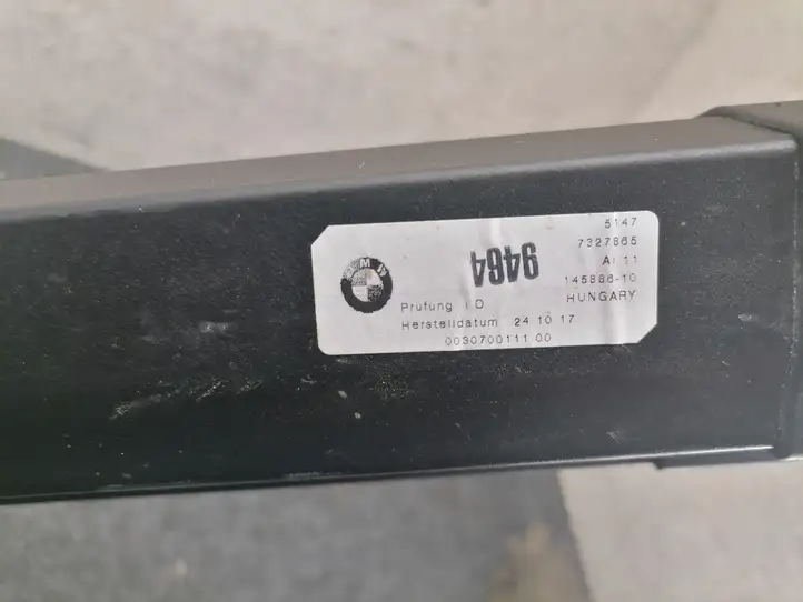 BMW 3 F30 F35 F31 (2012 - 2018) 7327865 Шторка — фото 2