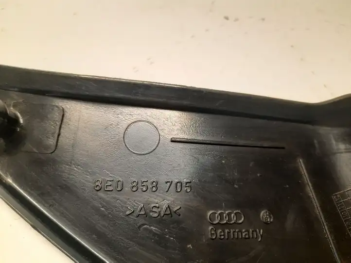Audi A4 S4 B7 8E 8H (2004 - 2009) 8E0858705 Прочие детали салона — фото 3