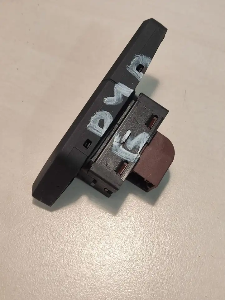 Audi A8 S8 D4 4H (2010 - 2014) 4H0962107B Включатель центрального замка — фото 4