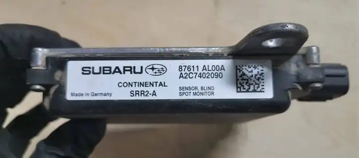 Subaru Outback (BS) (2014 - 2019) 87611AL00A Радар контроля слепых зон — фото 3