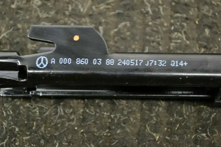 Mercedes-Benz C W205 (2014 - 2021) A0008600388 Прочие детали салона — фото 2