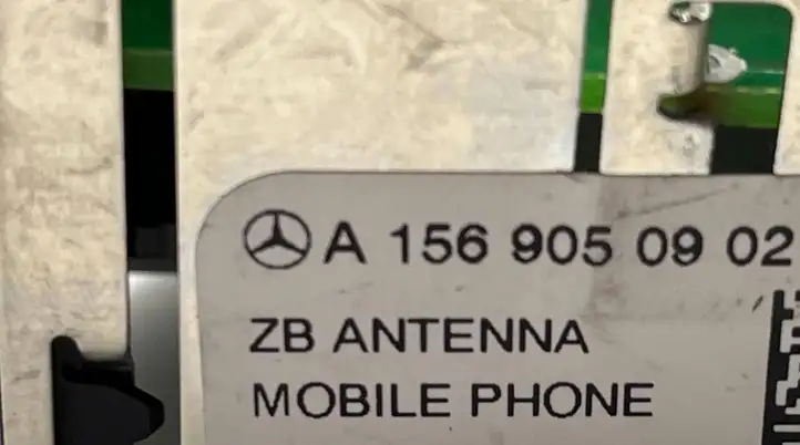 Mercedes-Benz A W177 (2018 - ) A1569050902 Радиоантенна — фото 2
