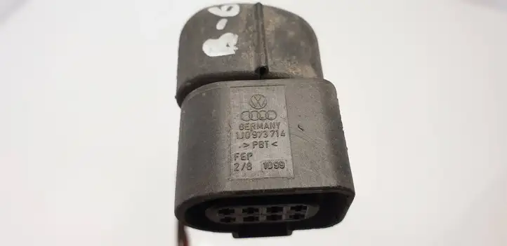 Volkswagen PASSAT B6 (2005 - 2010) 1J0973714 Прочая электропроводка — фото 3