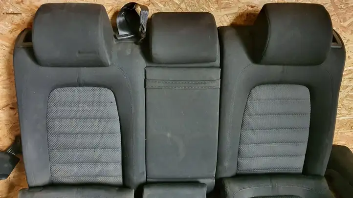 Volkswagen PASSAT B6 (2005 - 2010) 3C0885702R Заднее сиденье — фото 4