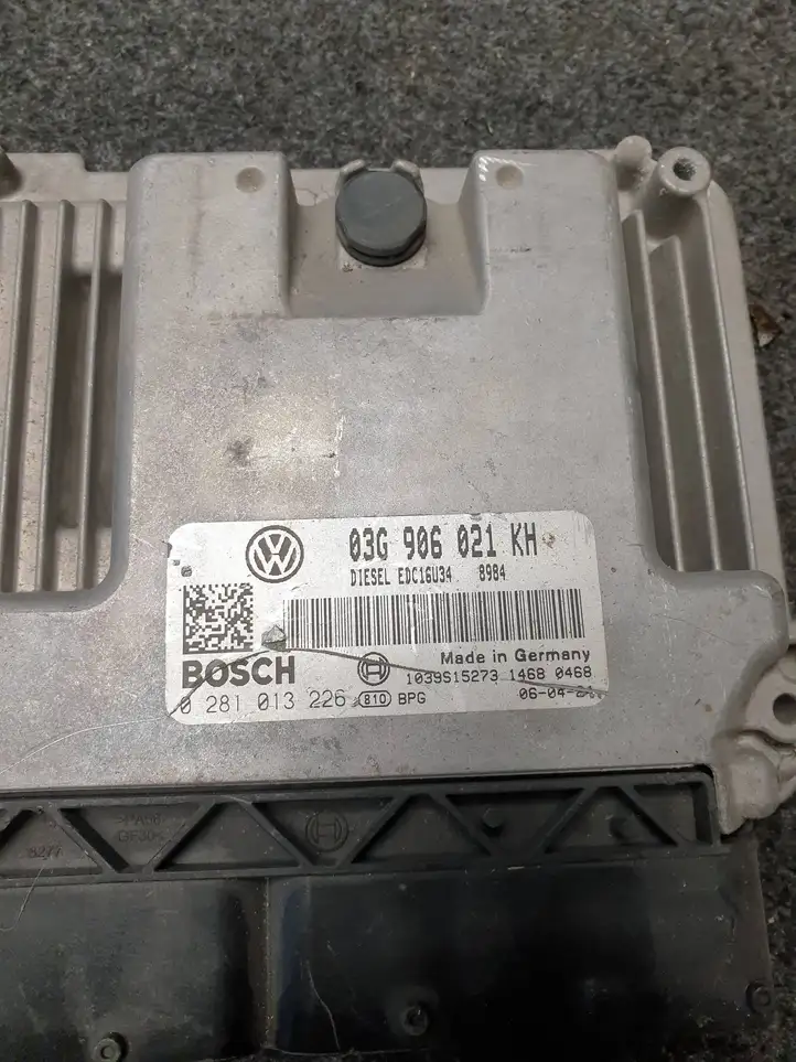 Volkswagen Jetta V (2005 - 2010) 03G906021KH Блок управления двигателем (ЭБУ) — фото 2