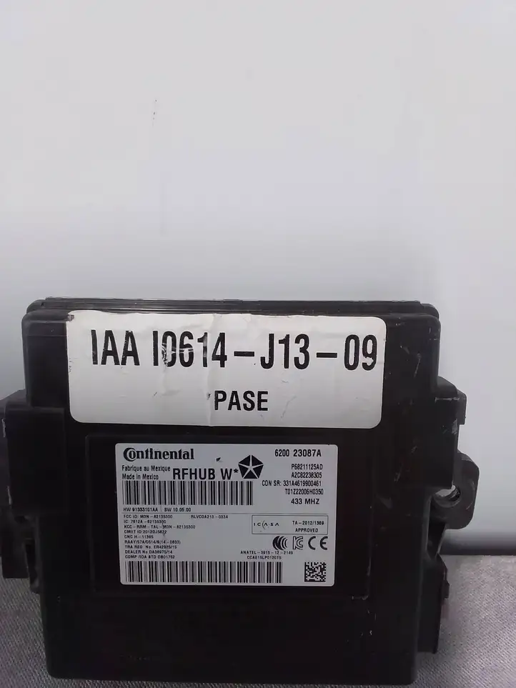 Jeep Grand Cherokee (2010 - 2021) 10614J1309 Блок бесключевого доступа — фото 2