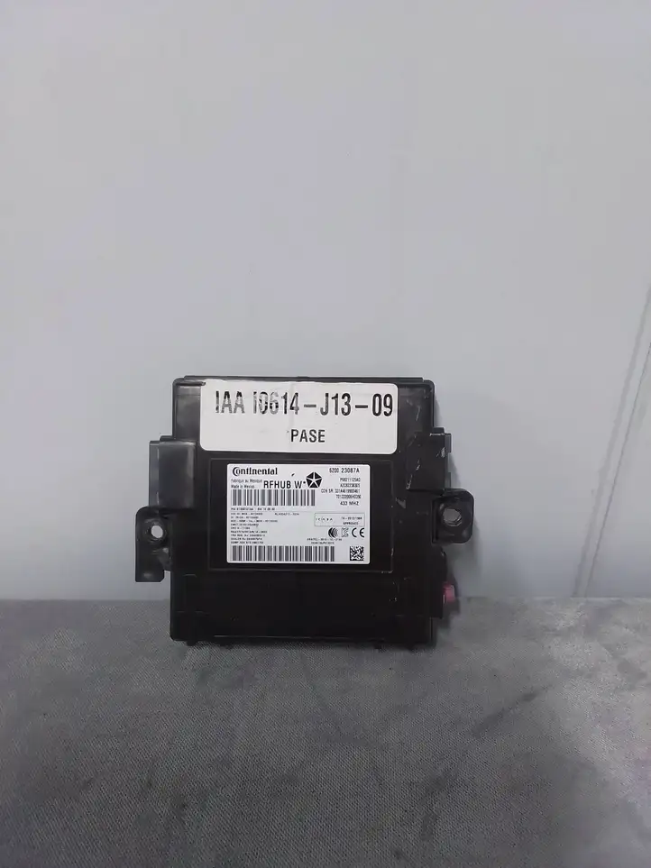 Jeep Grand Cherokee (2010 - 2021) 10614J1309 Блок бесключевого доступа — фото 3