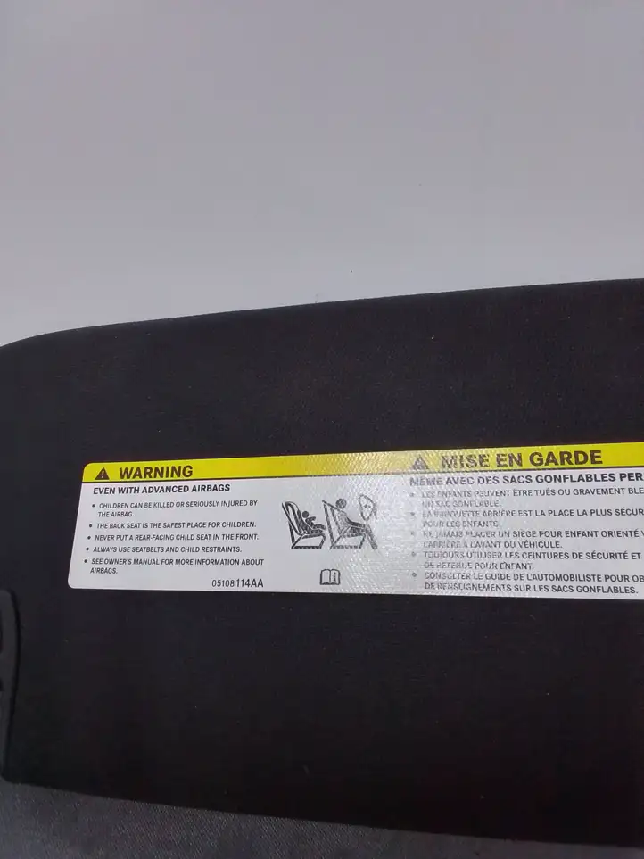 Jeep Grand Cherokee (2010 - 2021) 05108114AA Солнцезащитный козырек — фото 2