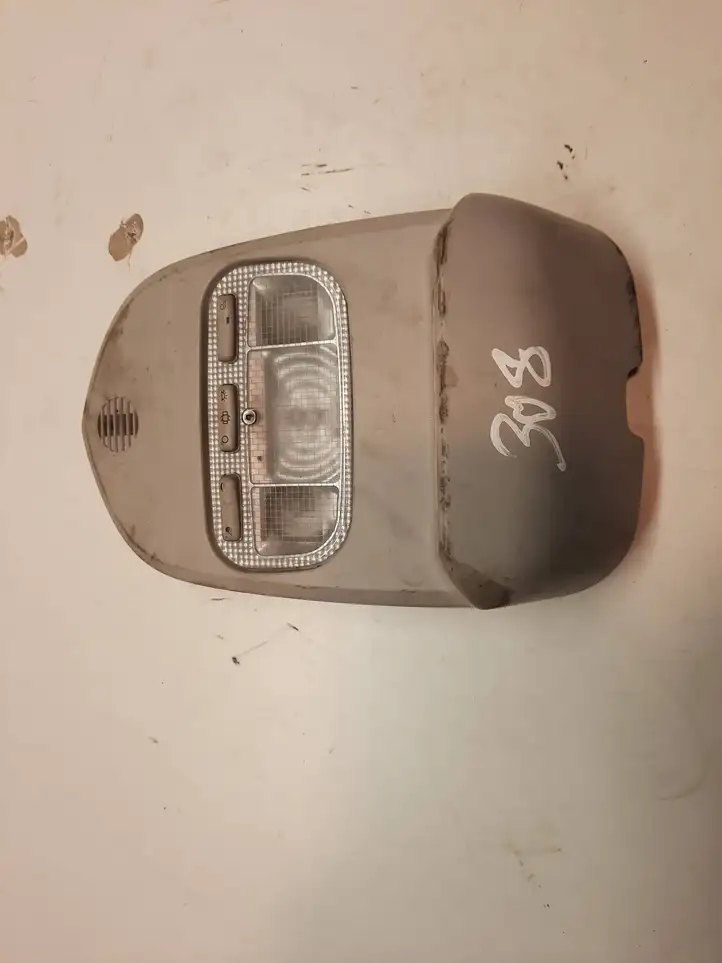 Peugeot 308 (2007 - 2013) 9681370177 Передняя подсветка — фото 4