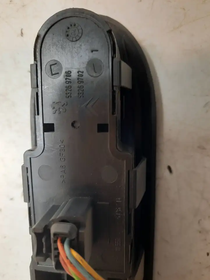Peugeot 407 (2004 - 2011) 53269706 Блок кнопок стеклоподъемников — фото 2