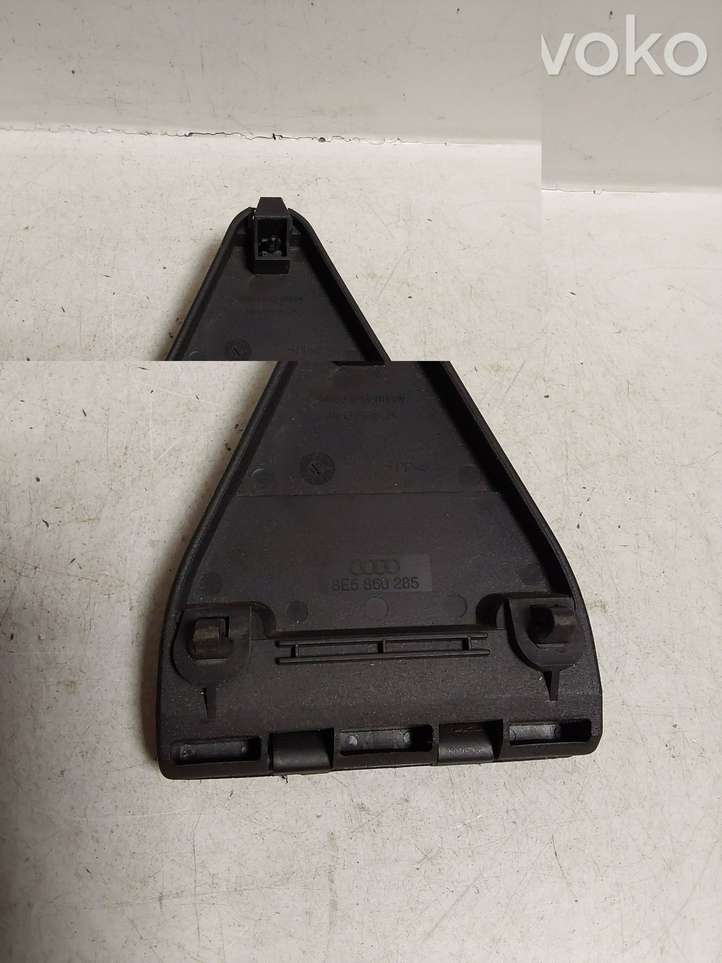 Audi A4 (2004 - 2009)  8E5860285 Держатель аварийного знака
