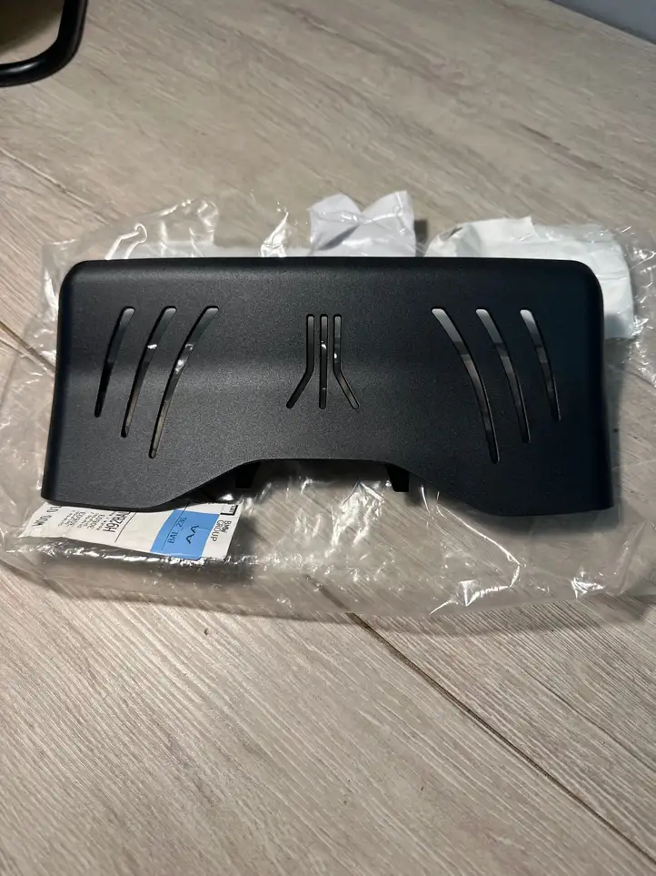 BMW 3 F30 F35 F31 (2012 - 2018) 9364761 Прочие детали салона — фото 1