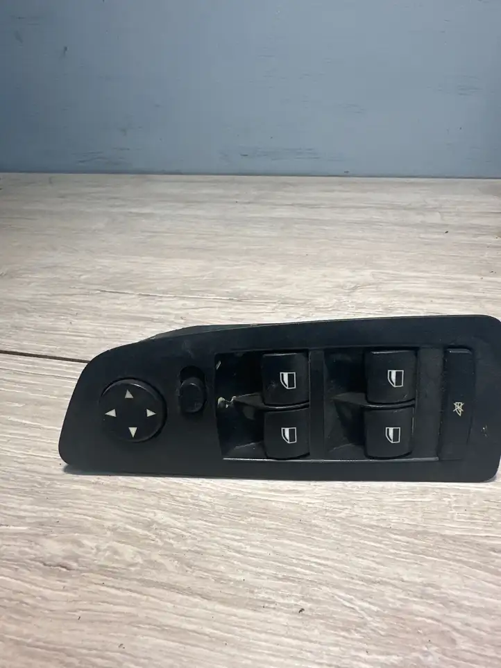 BMW 7 E65 E66 (2001 - 2008) 6970206 Кнопка стеклоподъемников — фото 3