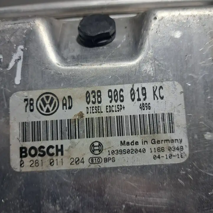 Volkswagen PASSAT B5.5 (2001 - 2005) 038906019KC Блок управления двигателем (ЭБУ) — фото 2